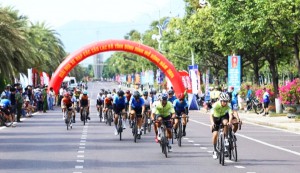180 VĐV dự giải đua xe đạp các CLB tỉnh Bình Định, đã xác định được ngôi vô địch