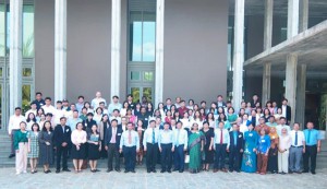 Hơn 100 nhà khoa học nghiên cứu, thảo luận về cây dược liệu và hợp chất thiên nhiên