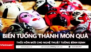 Người 'hô biến' những chiếc mặt nạ Tuồng ở Bình Định thành món quà văn hóa