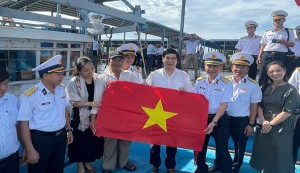 Tình cảm, trách nhiệm của cán bộ, chiến sĩ Vùng 4 Hải quân với ngư dân Bình Định