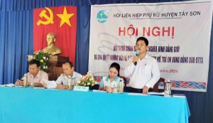 Đối thoại chính sách giảm nghèo, bình đẳng giới vùng đồng bào dân tộc thiểu số